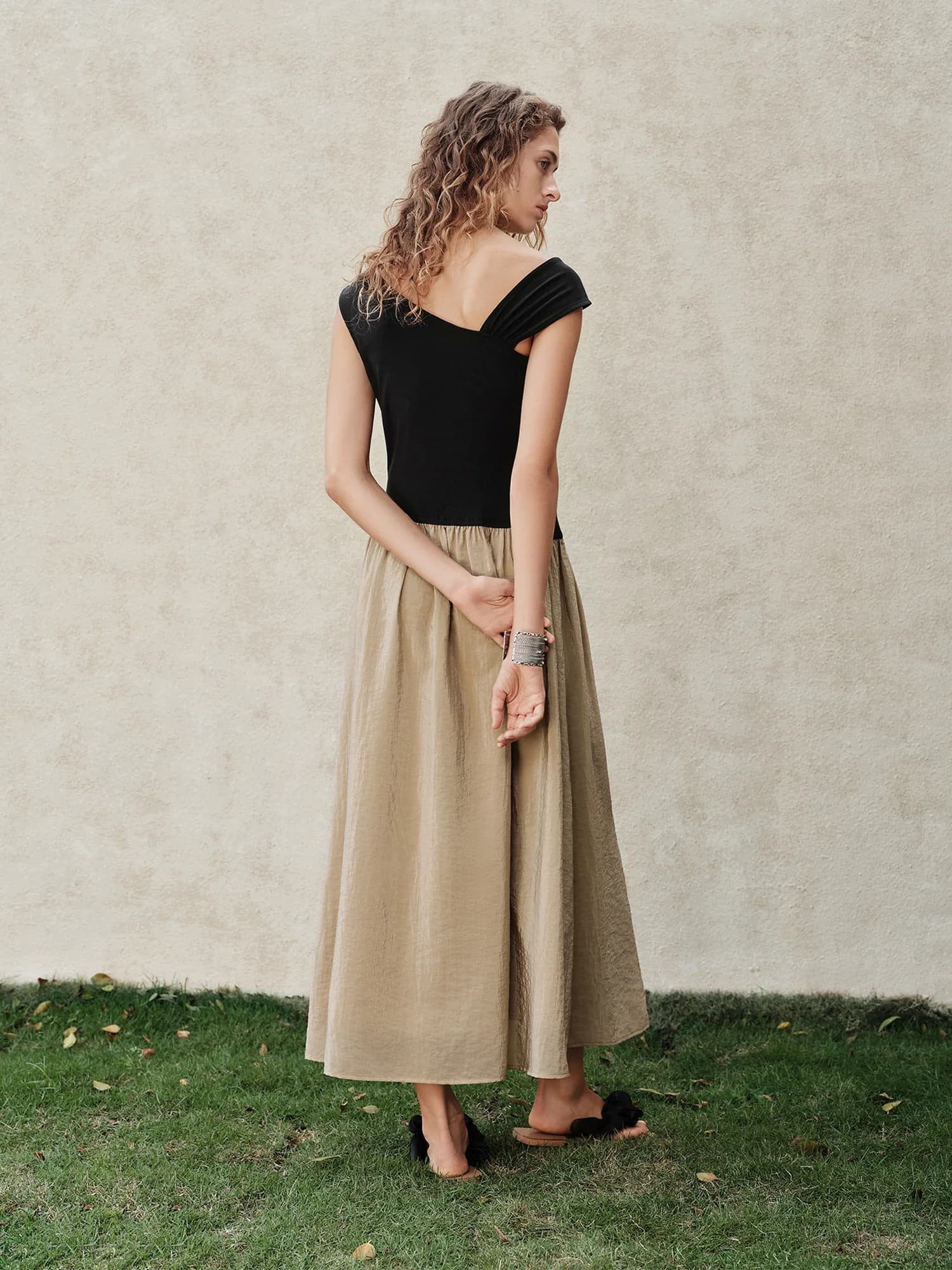 FSLE【Série Premium】Robe asymétrique sans manches pour femme, été 2026 - Design élégant pour tous les