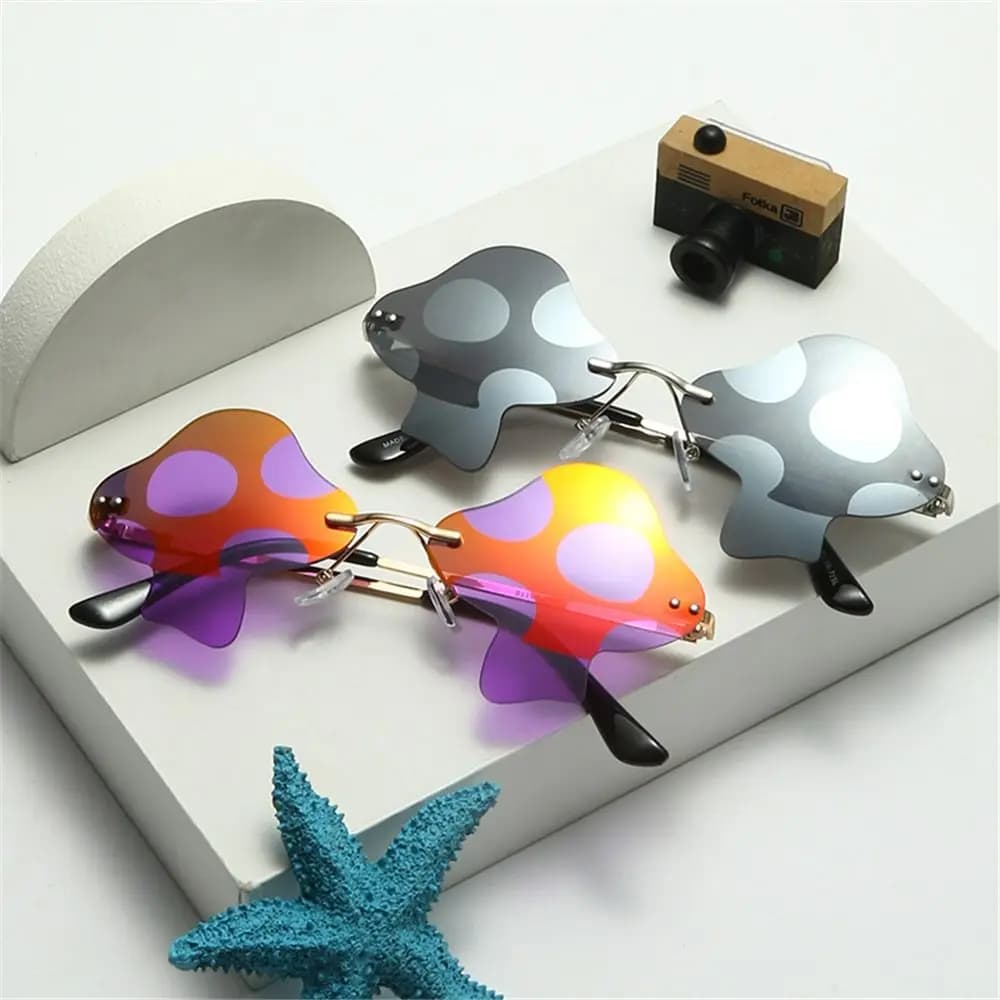 Lunettes de soleil sans monture irrégulières pour femmes, lunettes de soleil carillon drôles, forme 
