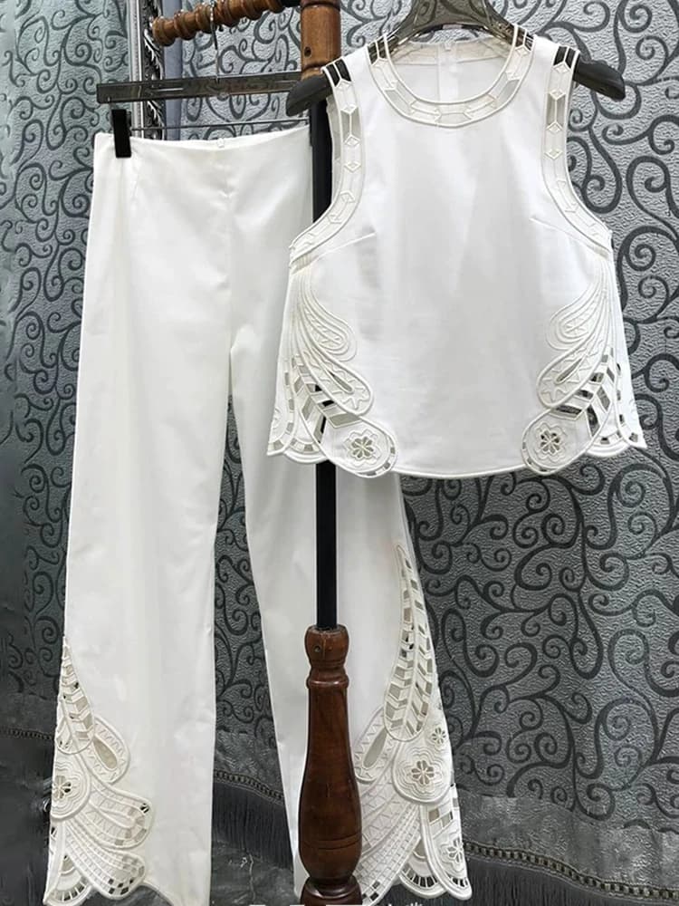 Printemps/été 2025 nouveau haut sans manches à col rond creux brodé + pantalon droit décontracté mod