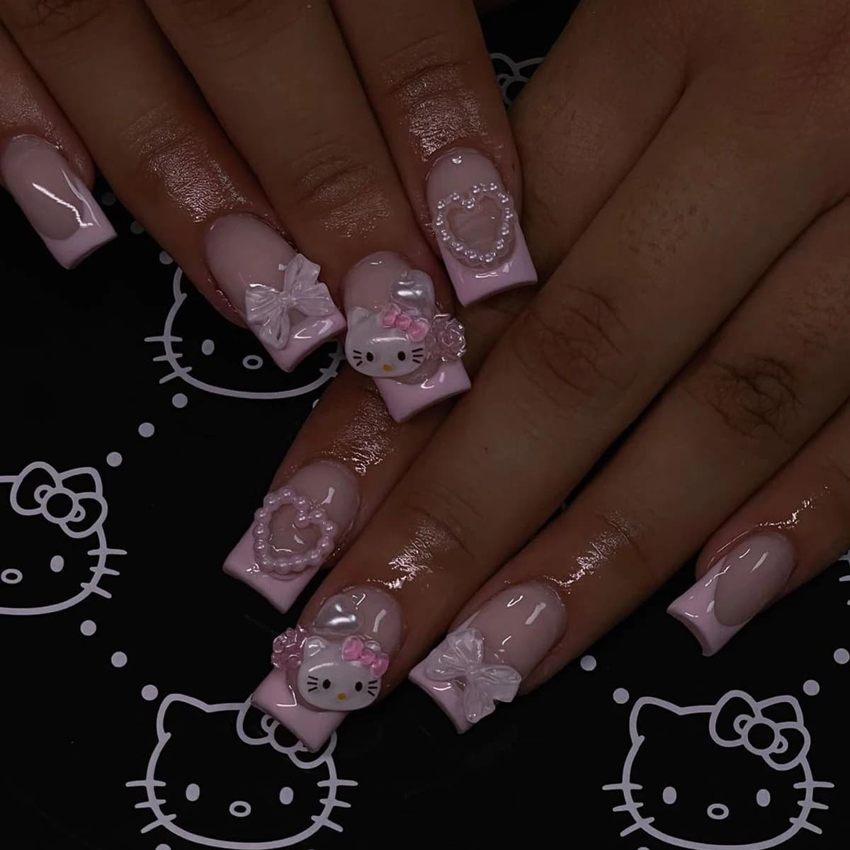 24 ongles carrés moyens rose français mignon dessin animé chat blanc amour camélia Patch pour ongles