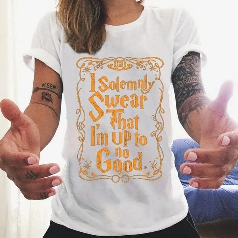 Je jure solennellement qui je suis pas de bon lettre impression t-shirt femmes à manches courtes col