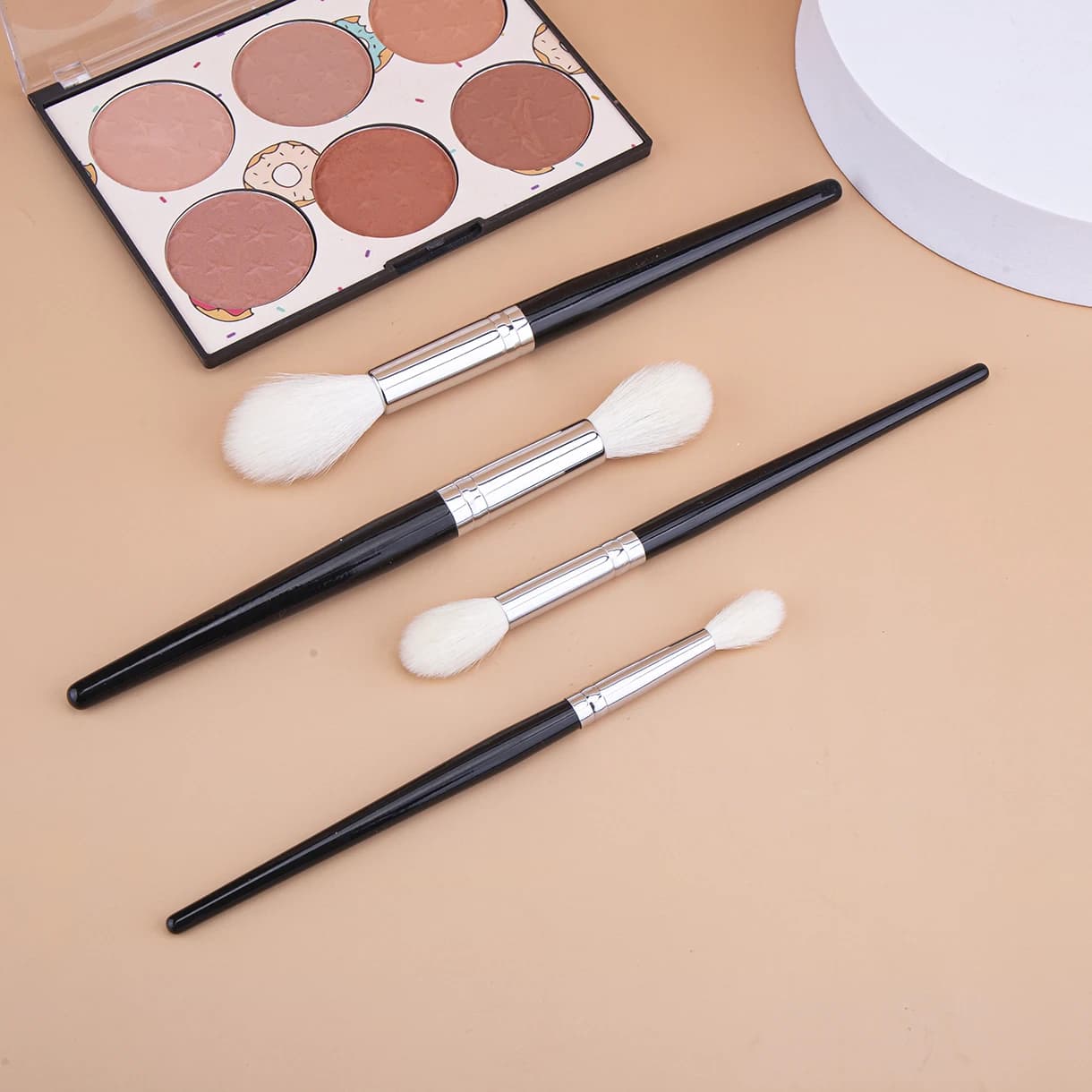Pinceau surligneur de maquillage 100% poils de chèvre, surligneur conique, poudre de réglage du visa
