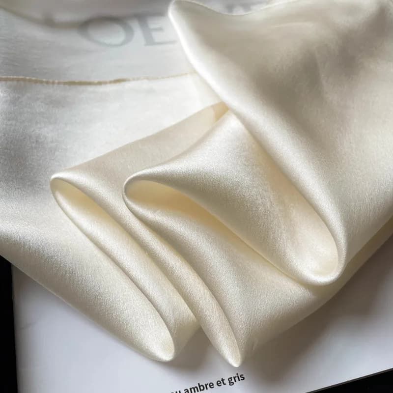 Mode 100% véritable Foulard en soie femmes châles enveloppes pour dames Foulard foulards Pashmina fe