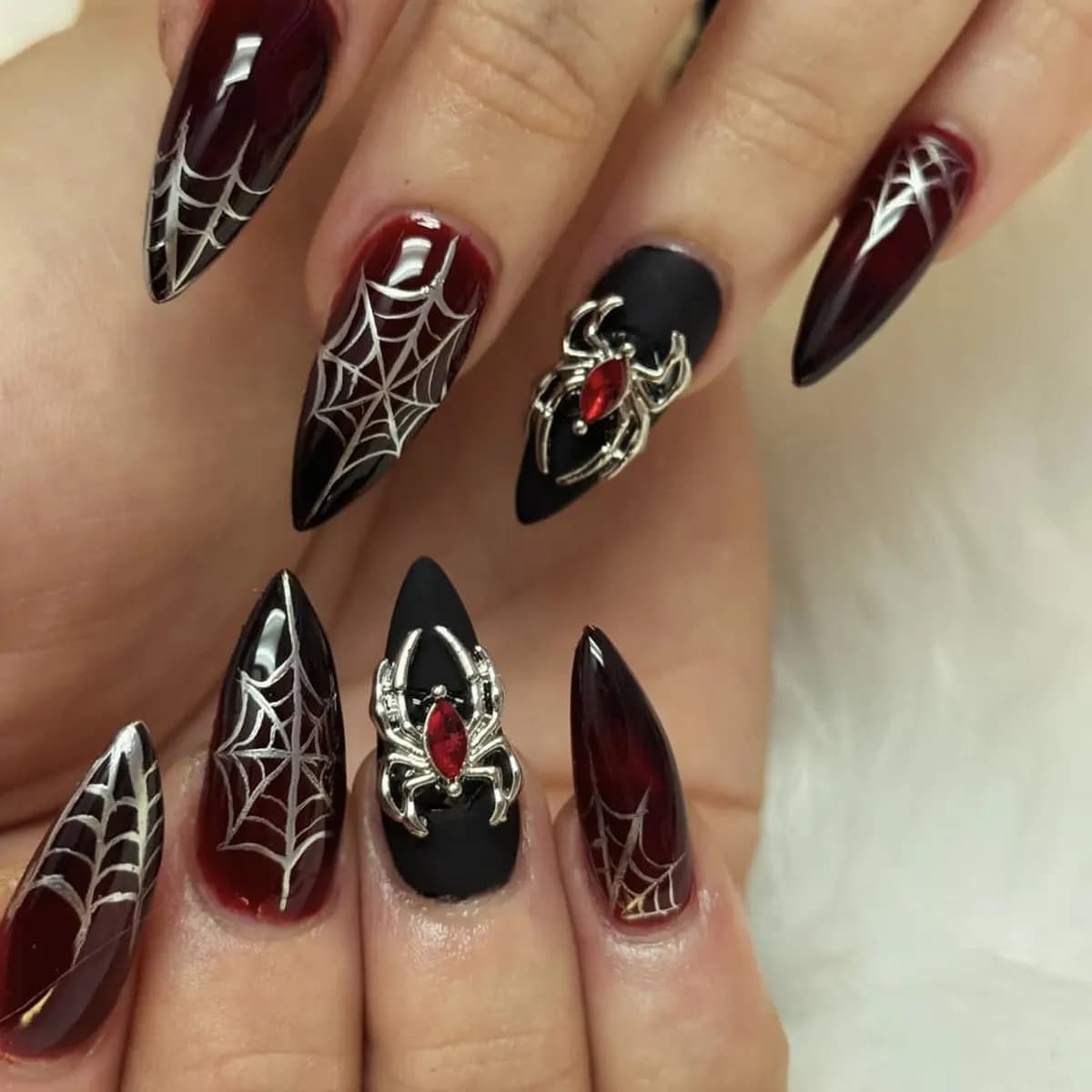 24 pièces argent araignée conception faux ongles métal lourd Halloween faux ongles conseils couvertu