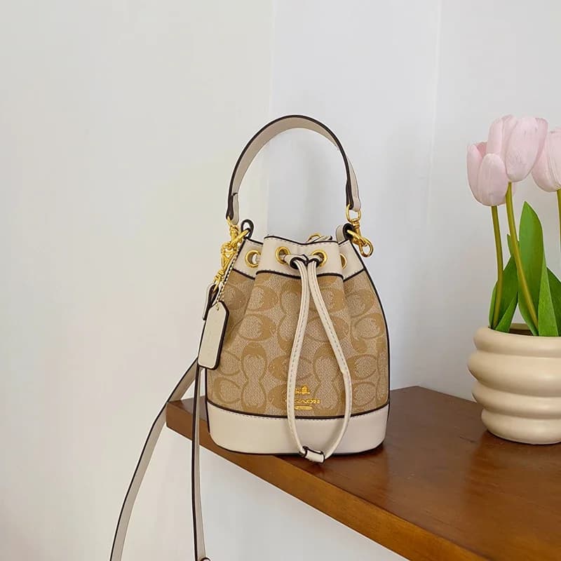 Sac à bandoulière élégant pour femme, sac à langer en cuir de créateur, sac à main fourre-tout éléga