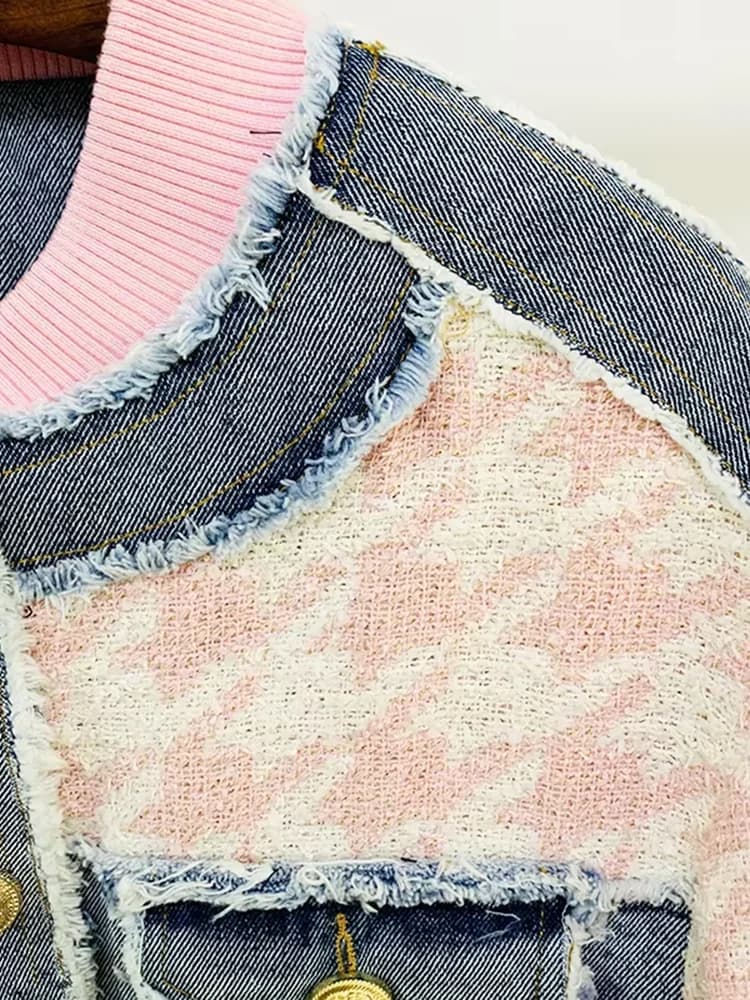 Veste en tweed à carreaux pied-de-poule avec boutons en forme de lion, patchwork en denim et franges