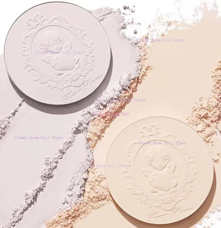 La fleur connaît la série Cupidon aux fraises, poudre pressée mate, mise au point douce, poudre de m