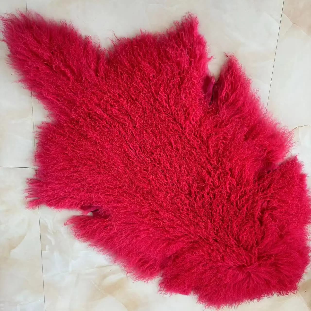 Peau d'agneau naturelle du Tibet peau de fourrure d'agneau mongole véritable peau de mouton mongole
