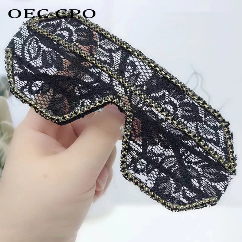 Une pièce lunettes de soleil en dentelle florale femmes Punk grand cadre diamant lunettes de soleil 
