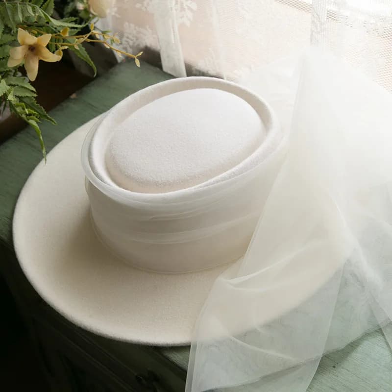 Nouveau français 100% laine haut-de-forme voile Vintage dîner fête élégant blanc Fedora voyage lumiè