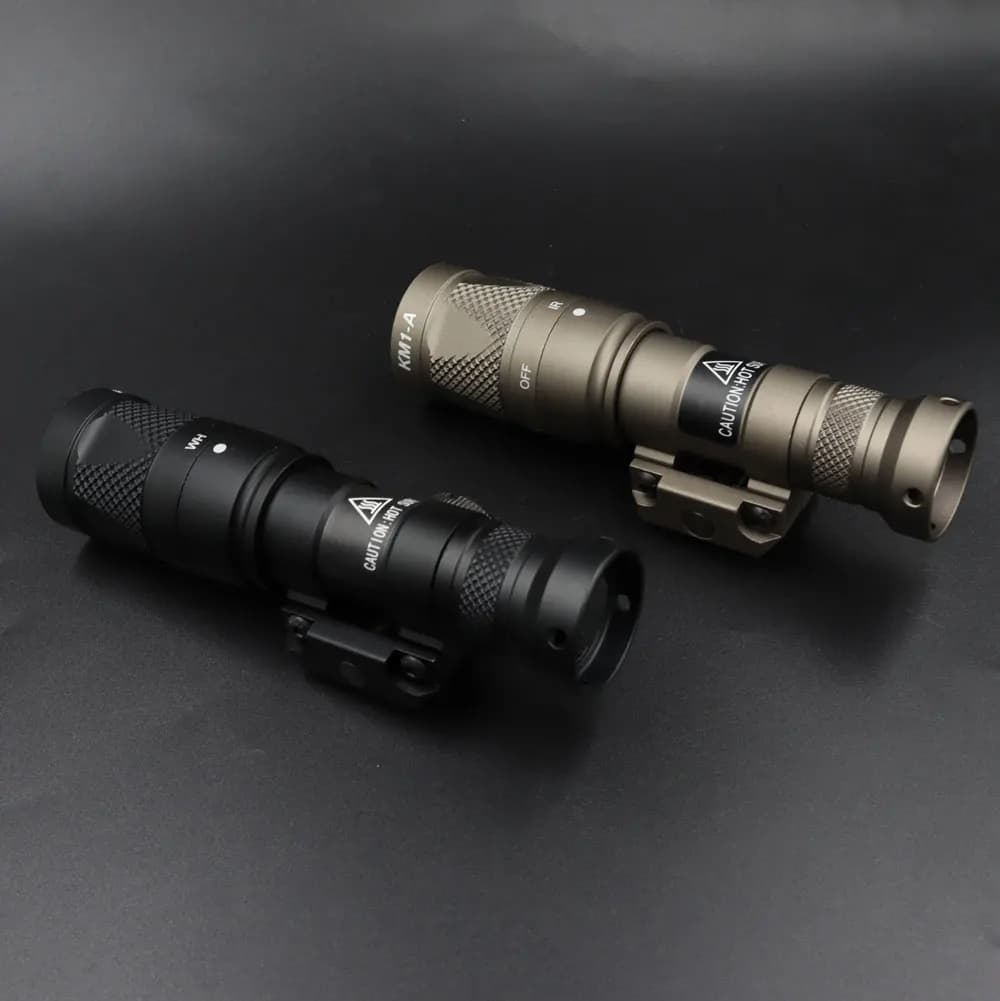 Lumière tactique M300V, éclairage IR et lampe de poche Scout blanche LED avec interrupteur de pressi