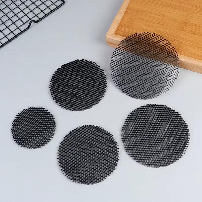 Plafonnier LED avec couvercle en maille nid d'abeille