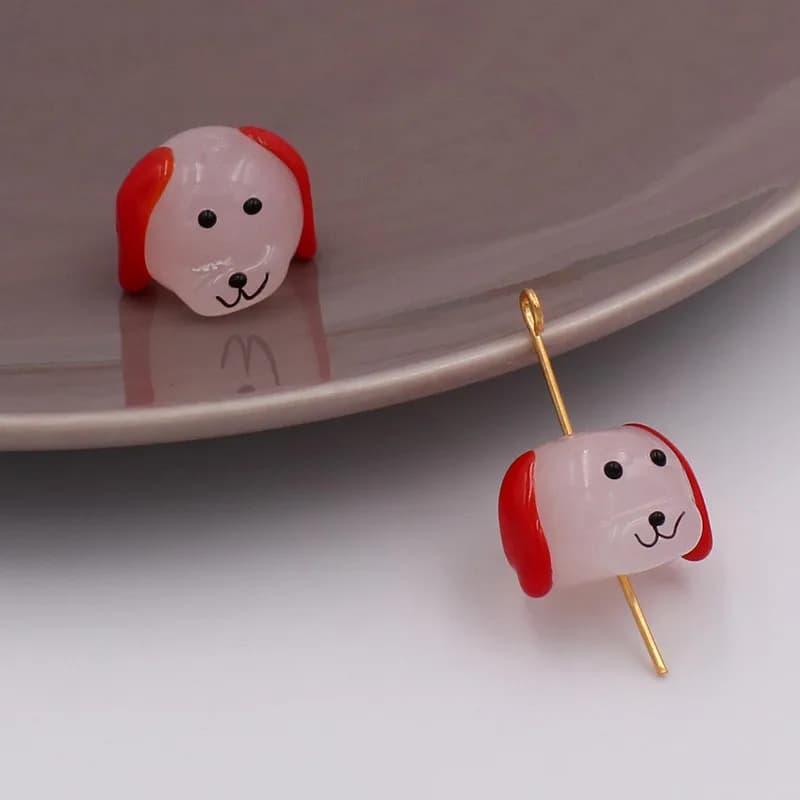 Perles de verre en forme de tête de petit chien, perles faites à la main, collier animal mignon, acc
