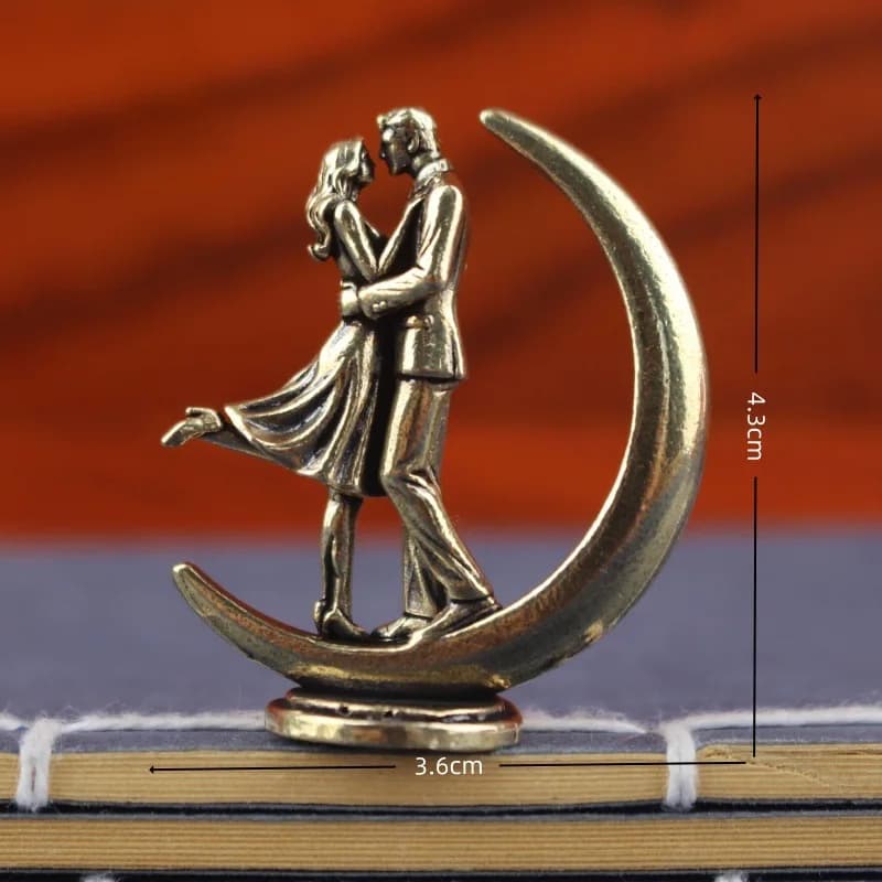 Statue de couple en laiton s'embrassant, décoration d'intérieur, art moderne, figurine en céramique,