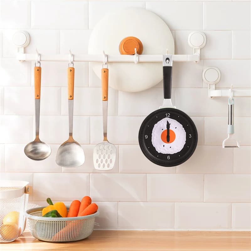 Horloge de poêle à frire avec oeuf frit-drôle suspendu cuisine café horloge murale Kitchen-AT64