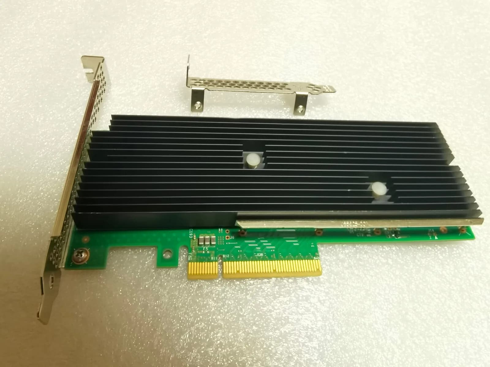 Carte d'accélérateur cryptographique PCIE 3.0x8 à assistance rapide IQA89601G1P5 IQA8960