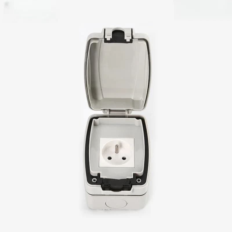 Prise de courant étanche extérieure, prise Ip66, PC entièrement utilisé, arrang, bien conçu, norme e