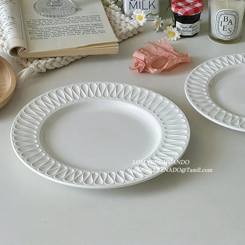 Assiette en Relief blanche française, plat plat occidental haut de gamme pour Restaurant, assiette d