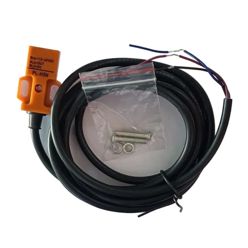 Capteur de proximité PLH5N à 3 fils, nouveau 12-24VDC 1PCS
