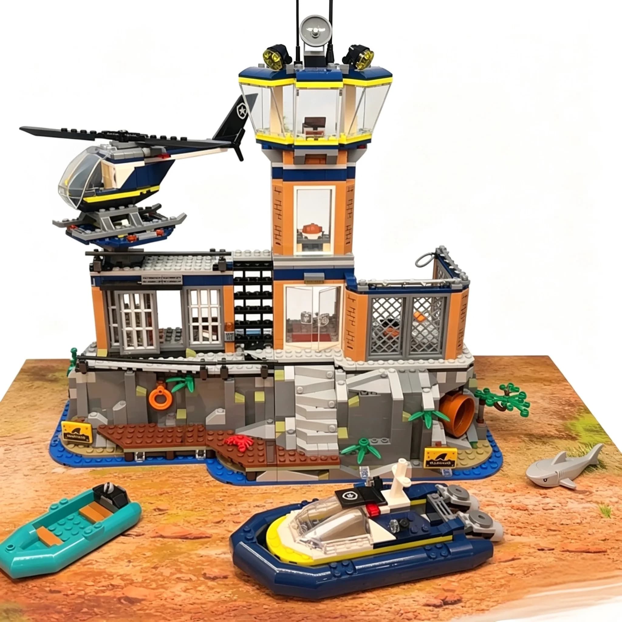 Modèle de Diorama Assemblé de Station Phare Côtière avec Hélicoptère et Bateau Rapide, Ornement de B