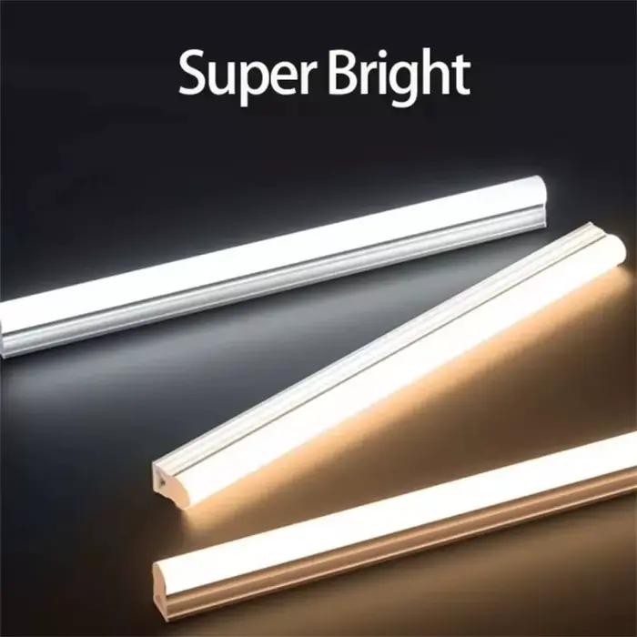 Lampe de placard à LED sous la lumière de l'armoire 110V 220V barre
