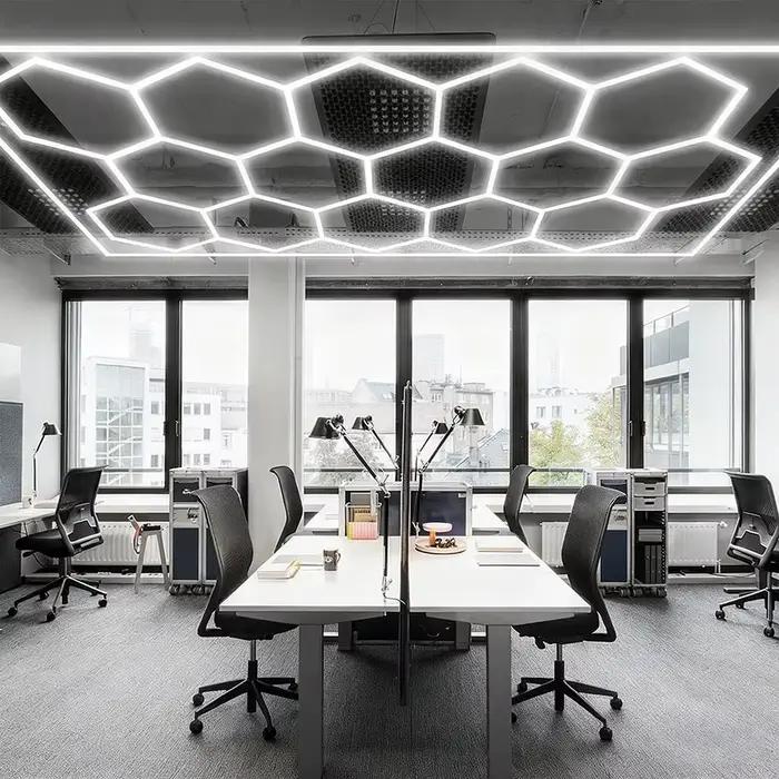 Plafonnier hexagonal en nid d'abeille super lumineux haute puissance pour bureau salle de conférence bibliothèque design moderne lumineux efficace transformation espace de travail