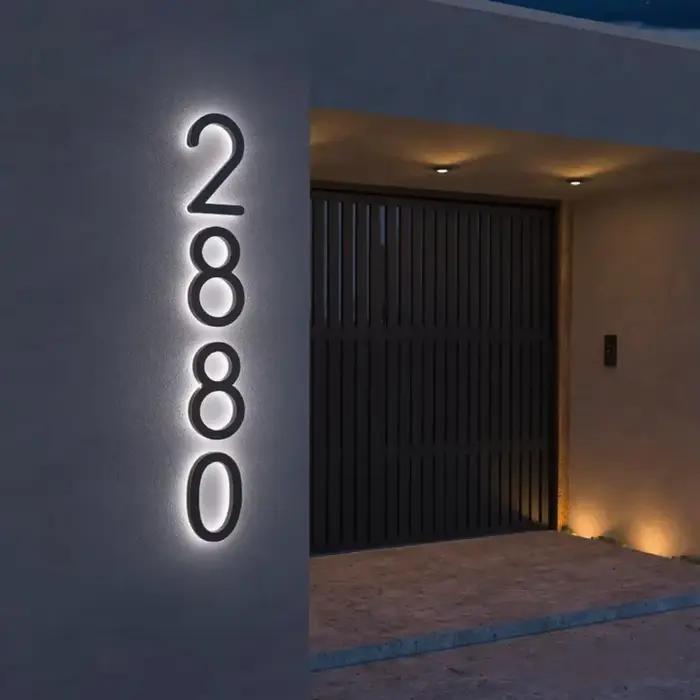 Plaques de porte en acier inoxydable laqué numéros de maison personnalisables rétroéclairées résistantes aux intempéries pour façade moderne et élégante occasions spéciales