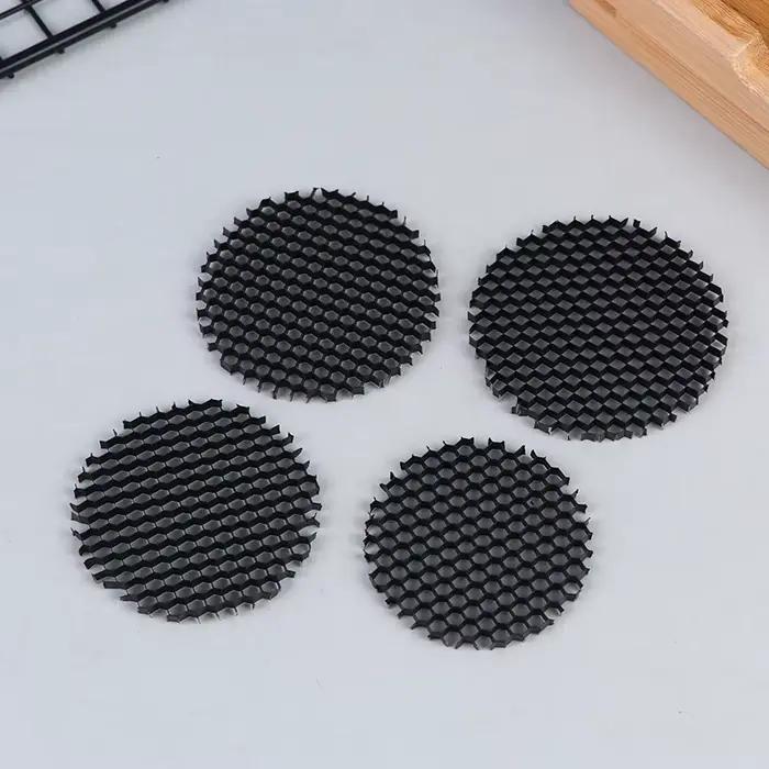 Plafonnier LED avec grille en nid d'abeille