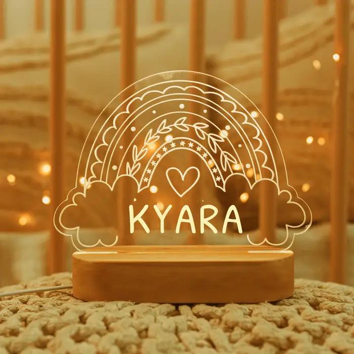 Lampe personnalisée bébé avec nom en bois pour chambre enfant occassions spéciales